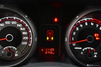 2018款帕杰罗3.0L自动尊贵版