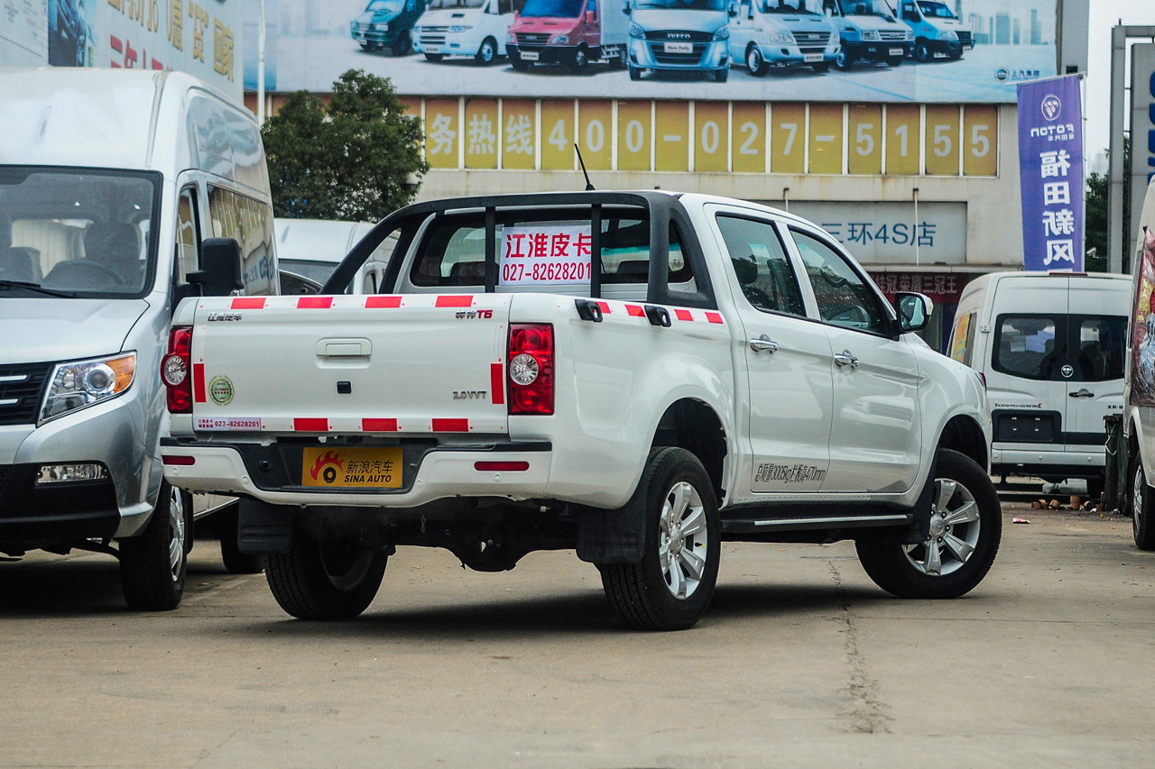 2015款帅铃T6 2.0L手动汽油进取型HFC4GA3-3D