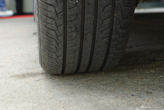 2016款帝豪GS 1.3T自动臻尚型优雅版