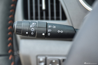 2016款风神AX3 1.5L手动致酷型