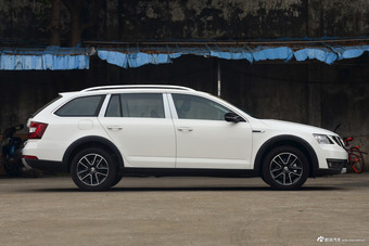 2018款明锐旅行版1.2T TSI230 DSG豪华版