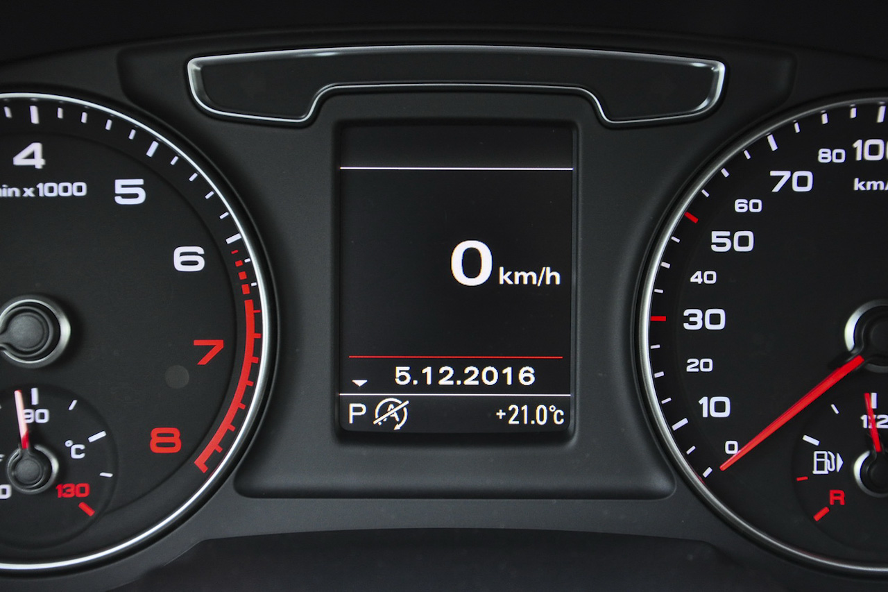 2016款奥迪Q3 2.0T自动35TFSI风尚型