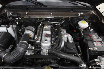 2018款中兴威虎 2.8T柴油国V两驱精英型大双CA4D28C5-1B