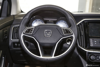 2016款驭胜S350 2.0T自动两驱汽油豪华版7座