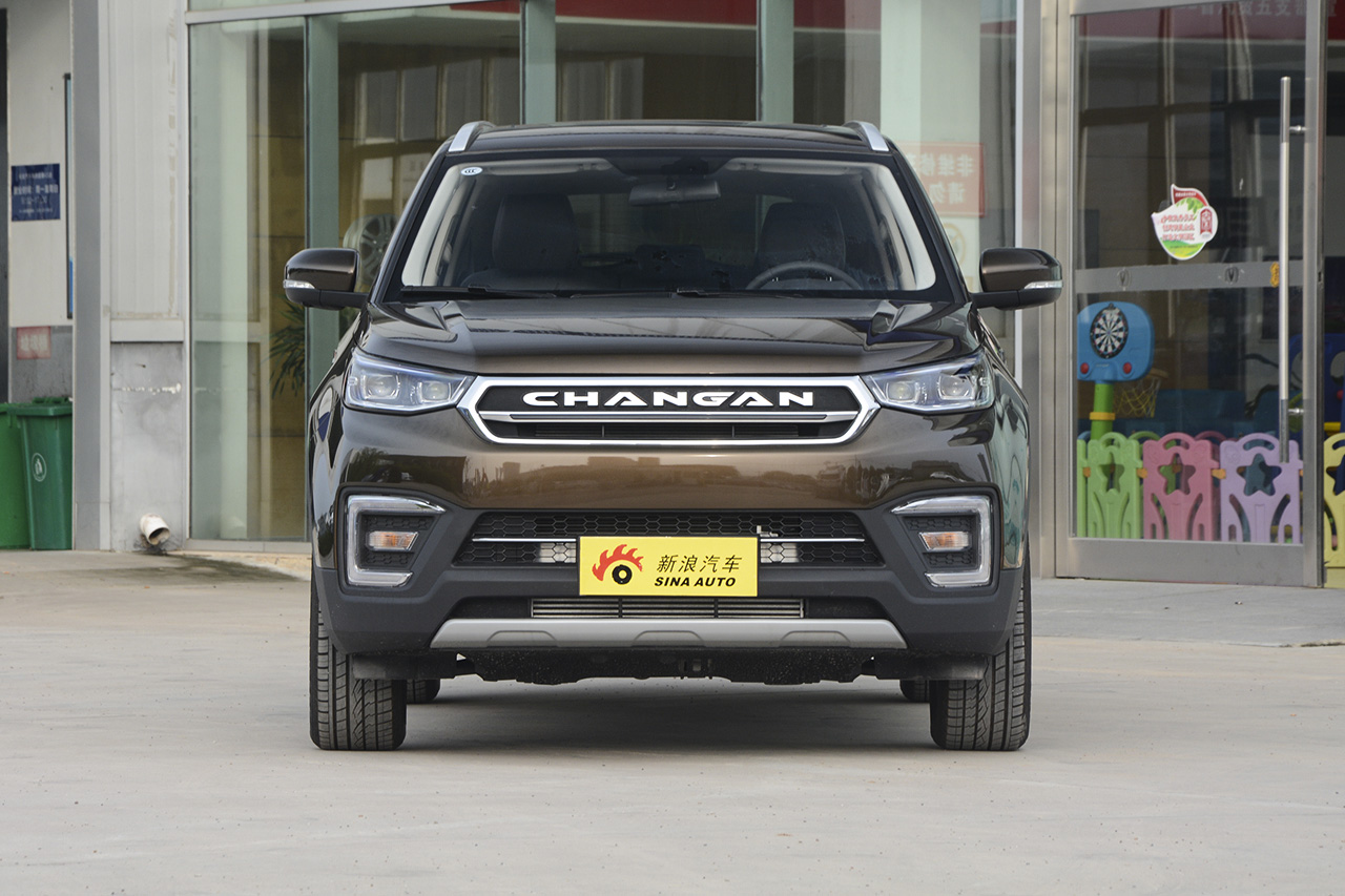 2017款长安CS55 1.5T自动炫动型 