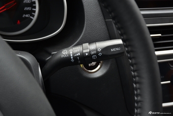 2019款奔腾X40 1.6L自动互联智酷型