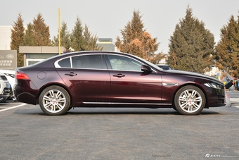 2019款捷豹XEL 2.0T自动200PS尊享版