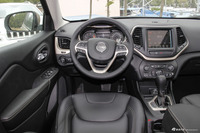 2016款自由光2.0L自动优越版