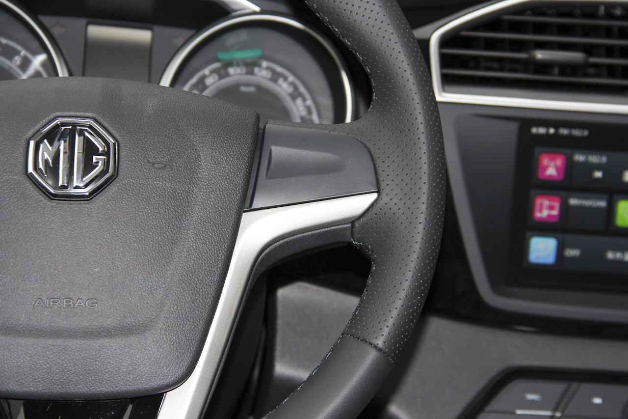 2016款锐腾 1.5T自动豪华版 约克棕