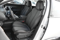 2017款标致5008 1.8T自动380THP精英版7座