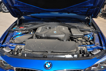 2017款宝马4系2.0T自动425i Gran Coupe尊享型M运动套装