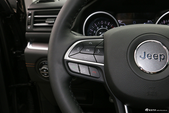 2018款大指挥官2.0T自动四驱耀享版