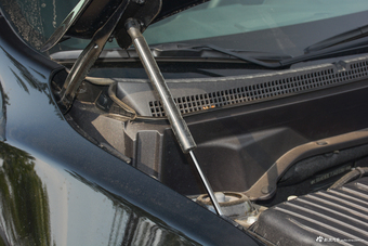 2018款探界者2.0T自动四驱捍界版550T