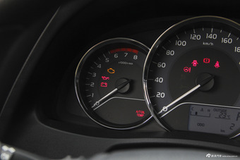 2017款雷凌改款185T自动精英版国V