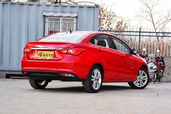 2017款艾瑞泽5 SPORT 1.5T手动时尚版