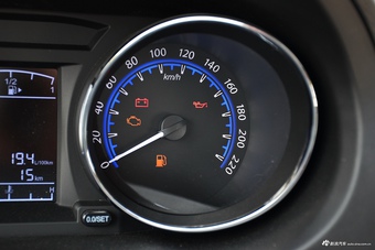 2016款风行S500 1.5L手动尊享型