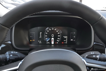 2018款沃尔沃S90 2.0T自动T5智远版