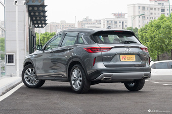 2018款英菲尼迪QX50 2.0T自动两驱时尚版