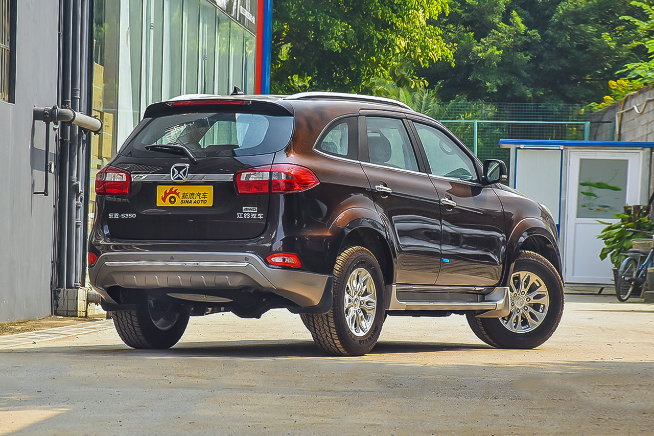 2016款驭胜S350 2.0T手动四驱汽油豪华天窗版7座