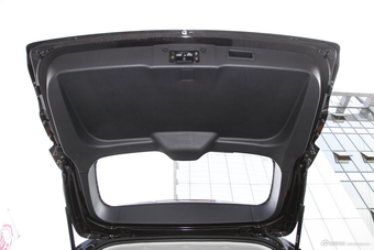 2017款斯威X7 1.5T自动智尊型