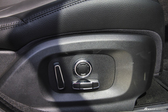 2015款捷豹XJL 3.0L自动SC两驱尊享商务版