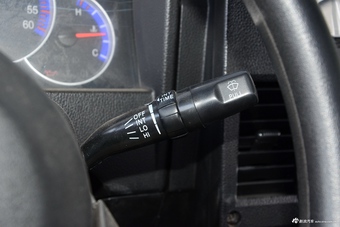 2016款战旗2.0L手动加长豪华型 三门版 国V