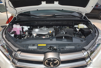 2018款汉兰达2.0T自动四驱至尊版7座