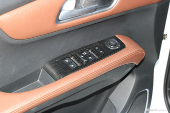 2017款斯威X7 1.5T自动智尊型