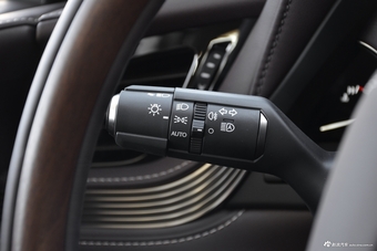 2018款雷克萨斯LS 3.5L自动350豪华版