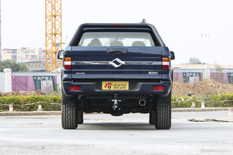 2017款黄海N3 2.5T手动两驱运动版JE4D25C