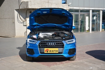 2018款奥迪Q3 30周年年型 30 TFSI时尚型