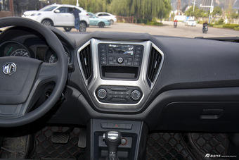 2016款名爵锐行1.5L自动风尚版