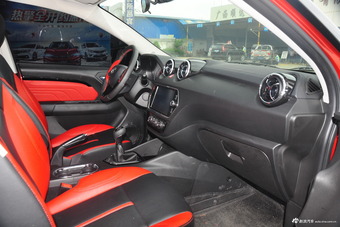 2016款东南DX3 SRG 1.5T手动旗舰型