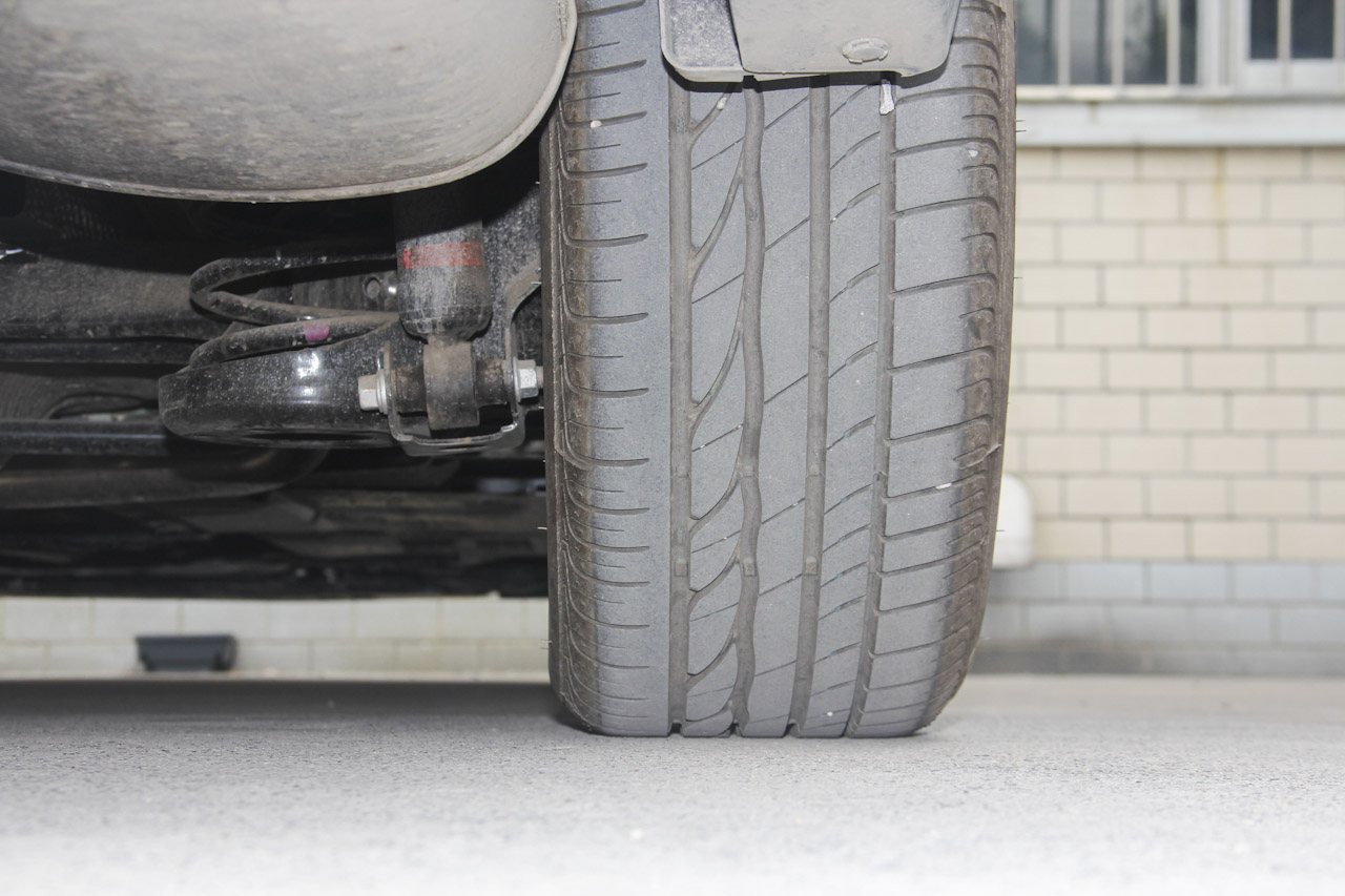 2016款卡罗拉双擎1.8L自动豪华版 蓝色