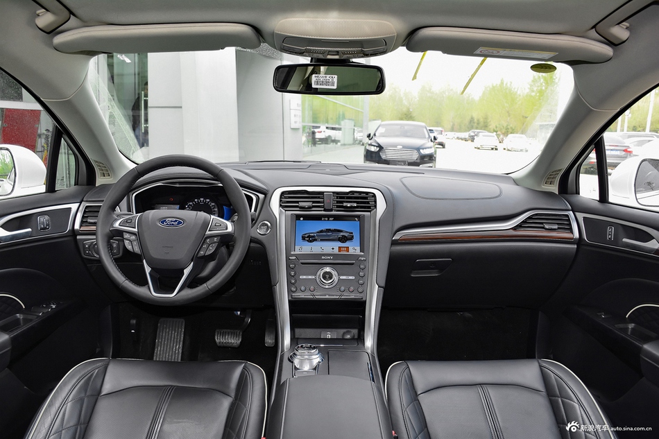 2017款蒙迪欧2.0L自动 HEV 智尊旗舰型