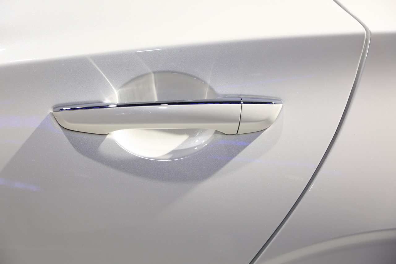 2018广州车展实拍：逸动新能源