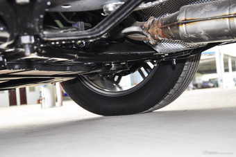 2015款猎豹CS10 2.0T手动卓越版 纽约黑