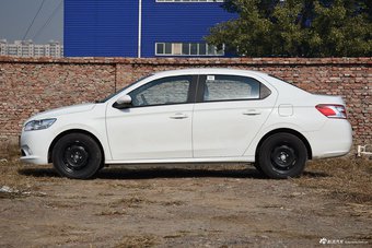 2016款标致301 1.6L手动舒适版