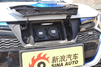 2017款比亚迪秦EV300尊享型