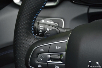 2018款领克01 1.5T PHEV 劲Pro