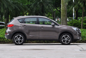 	2017款风神AX5 1.4T手动趣尚型