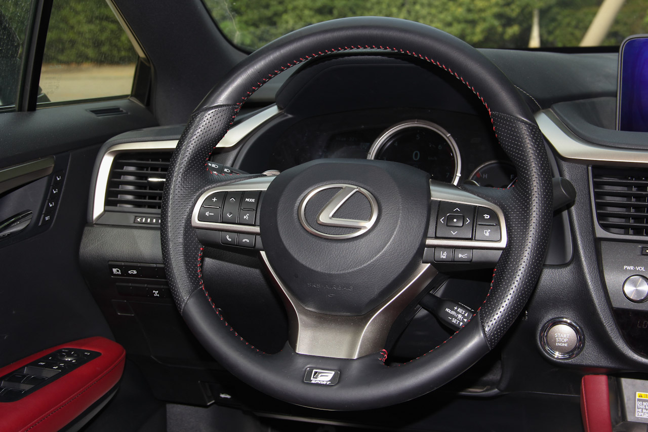 2016款雷克萨斯RX 2.0T自动200t四驱F SPORT