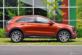 2018款XT4 2.0T四驱铂金运动版28T