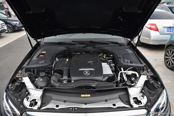 2016款奔驰E级2.0T自动E200L图片
