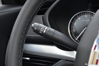 2018款XT4 2.0T自动两驱豪华型28T