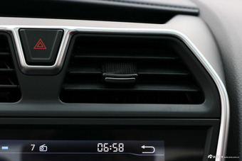 2017款海马福美来1.6L自动豪华型