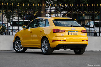 2016款奥迪Q3 1.4T自动30TFSI风尚型