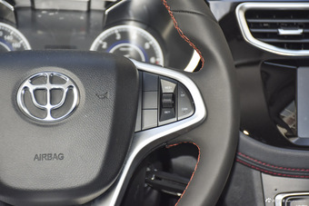 2016款中华V3 1.5T手动精英型