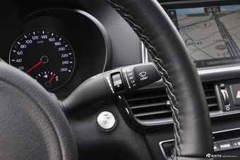 2016款起亚K5 2.0L自动PREMIUM