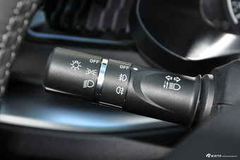 2017款哈弗H2s 1.5T手动精英型 蓝标